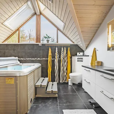 Сasa de vacaciones Lovely In With Sauna