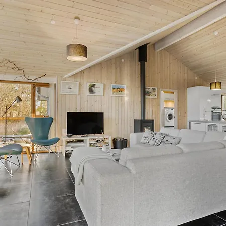 Lovely In With Sauna Сasa de vacaciones